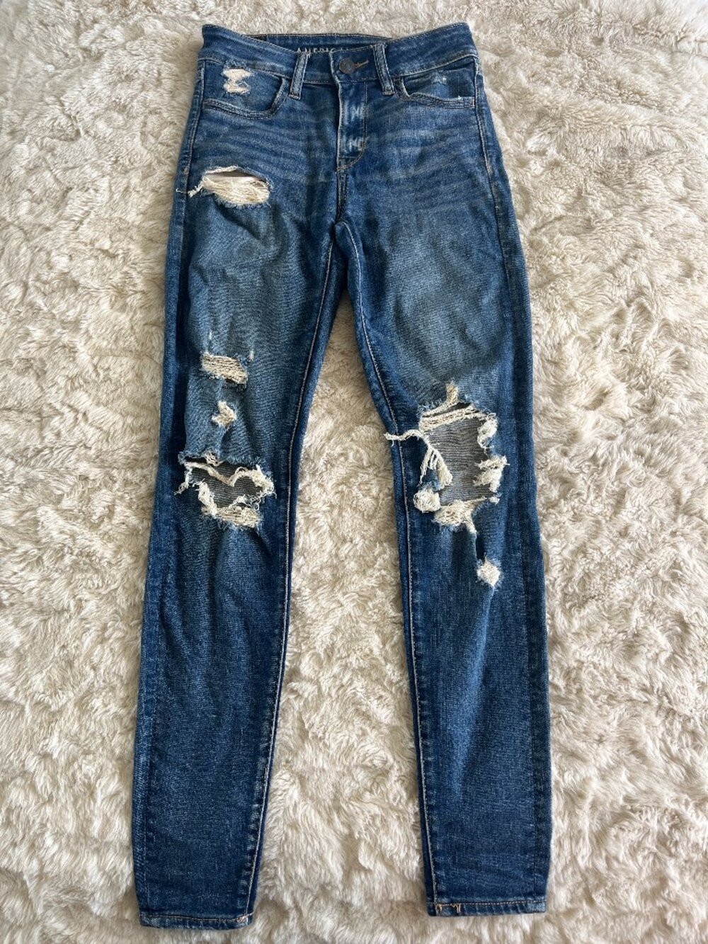 American Eagle Next Level Stretch Ripped Skinny Jeans Size 2